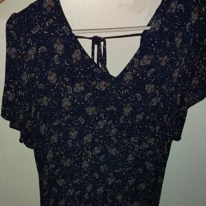 Reitmans Navy Floral Blouse